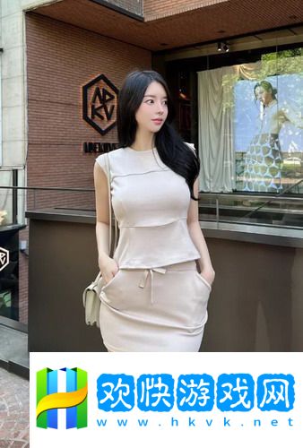 真實(shí)雙人插畫的引發(fā)熱潮-藝術(shù)家：體驗(yàn)跨越屏幕的互動感-創(chuàng)新形式打破平庸！